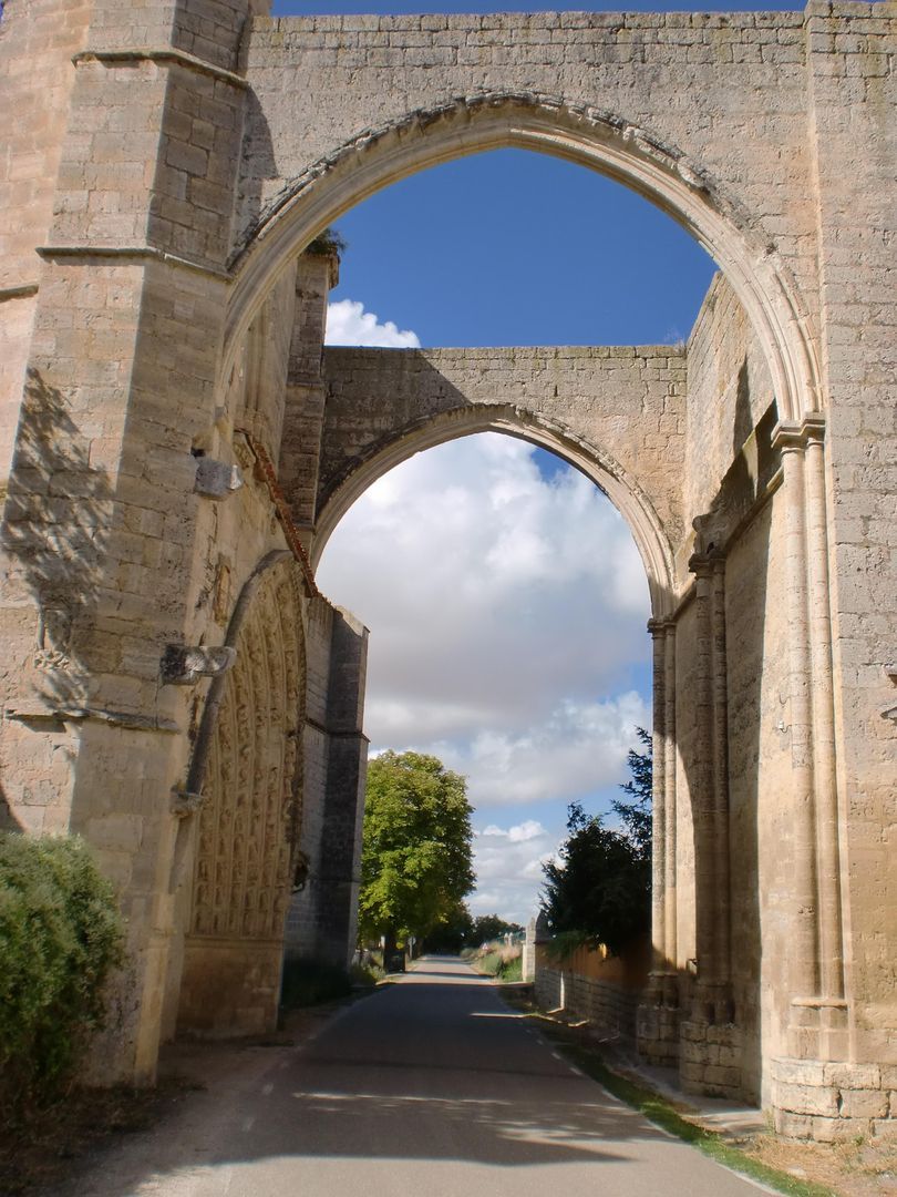 Ruta a las ruinas del Convento de San Antón